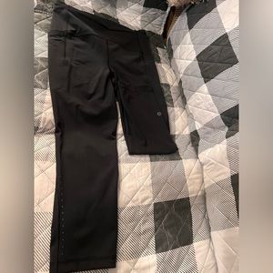 Lululemon black size 6 legging
